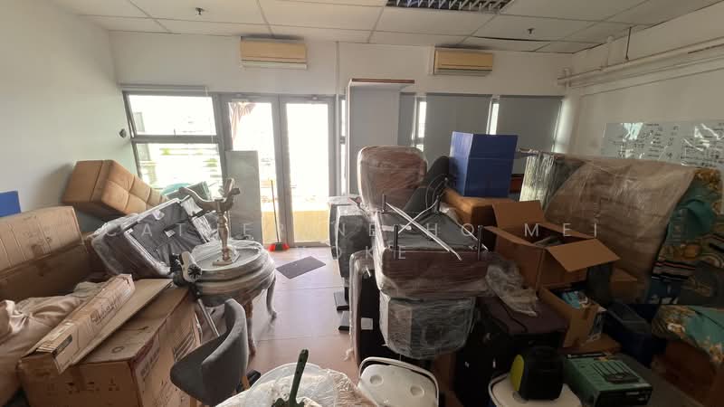 Frontier, 52 Ubi Avenue 3, 4,434 sqft, Light Industrial (B1) For Sale, by Catherine Ho Mei Yoke, 500117108 - Interior - CommercialGuru.com.sg