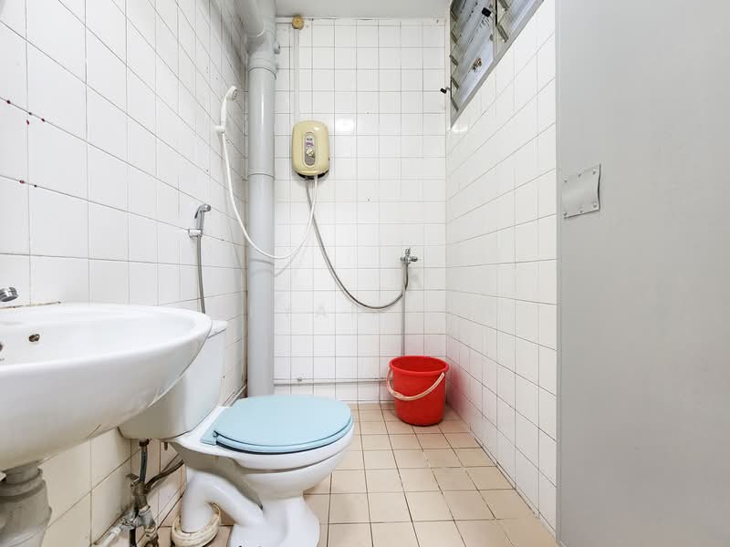 786E Woodlands Drive 60, 786E Woodlands Drive 60, 3 Bedrooms, 980 sqft, HDB Flat For Sale, by Bryan Loh, 500117110 - Bathroom - PropertyGuru.com.sg