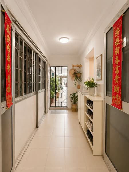 249 Choa Chu Kang Avenue 2, 249 Choa Chu Kang Avenue 2, 4 Bedrooms, 1,335 sqft, HDB Flat For Sale, by Regine Phay, 500117121 - Entrance - PropertyGuru.com.sg