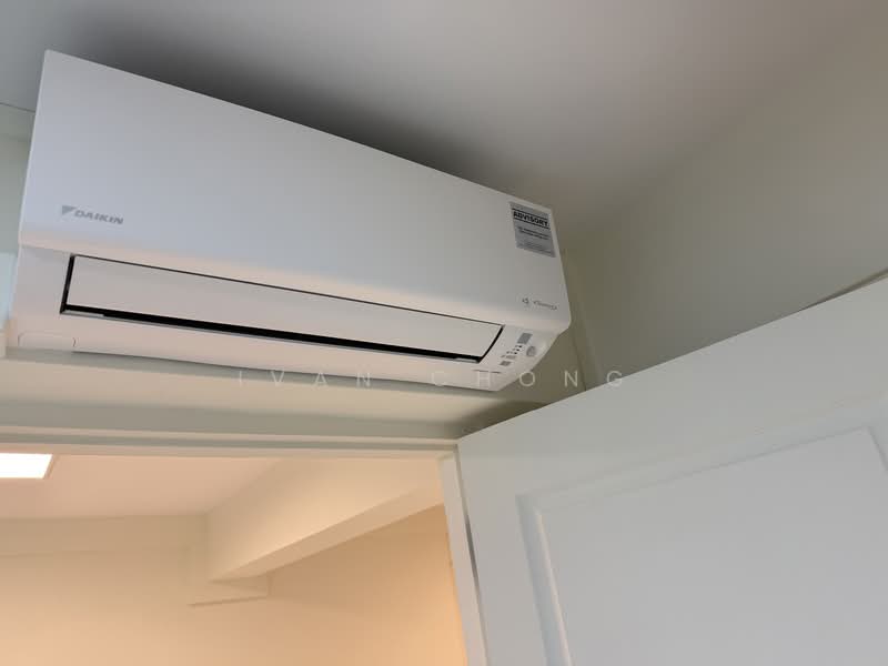 9 Holland Avenue, 9 Holland Avenue, 2 Bedrooms, 700 sqft, HDB Flat For Rent, by Ivan Chong, 500117143 - Brand new AC - PropertyGuru.com.sg