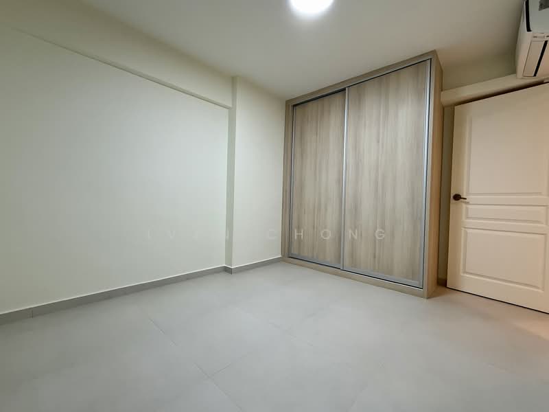9 Holland Avenue, 9 Holland Avenue, 2 Bedrooms, 700 sqft, HDB Flat For Rent, by Ivan Chong, 500117143 - Bedroom 1 - PropertyGuru.com.sg