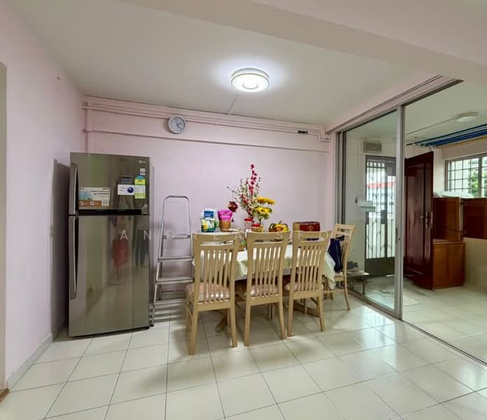 401 Tampines Street 41, 401 Tampines Street 41, 3 Bedrooms, 1,313 sqft, HDB Flat For Sale, by Andrea Seoh, 500117165 - Dining Room - PropertyGuru.com.sg