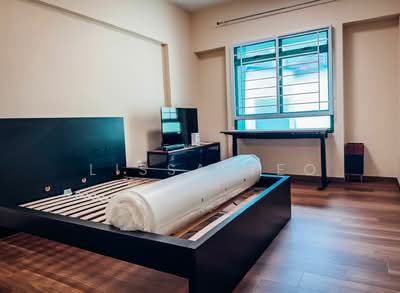 For Rent - 353C Admiralty Drive