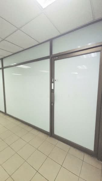 Manhattan House, 151 Chin Swee Rd, 3,908 sqft, Other Retail For Rent, by Lissa Teo, 500117199 - Corridor - CommercialGuru.com.sg