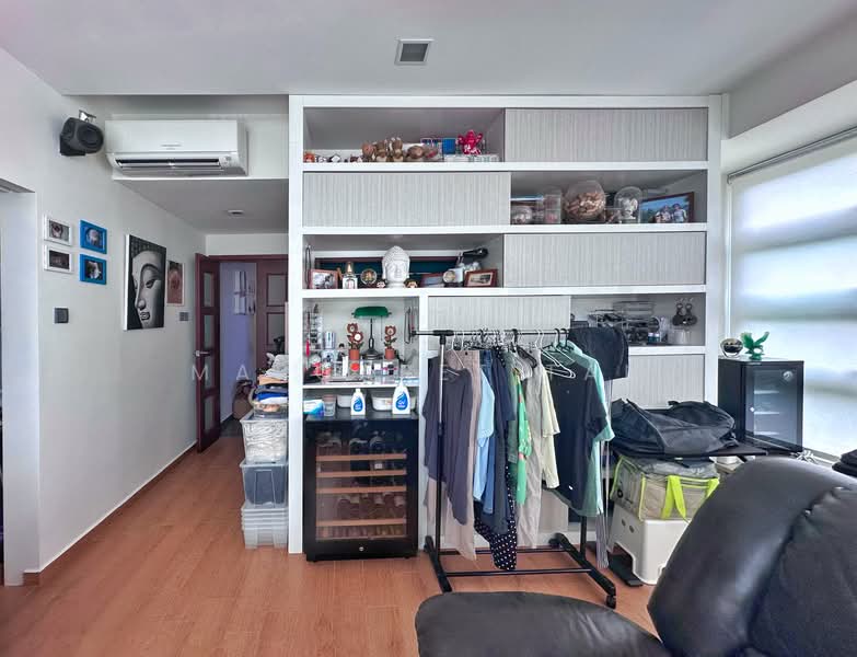 One K Green Lane, 1K Green Lane, 2 Bedrooms, 990 sqft, Condominium For Sale, by Margaret Tan, 500117201 - Living Room - PropertyGuru.com.sg