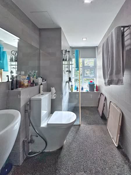 One K Green Lane, 1K Green Lane, 2 Bedrooms, 990 sqft, Condominium For Sale, by Margaret Tan, 500117201 - Bathroom - PropertyGuru.com.sg