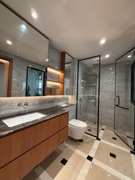 Impressive Architectural, Must View Brand New SiemiD near Holland V!, Grove Road / Holland Road / Hollland Grove Road, 6 Bedrooms, 5,300 sqft, Semi-Detached House For Sale, by Sharon Heng (王蔚惠), 500117231 - Bathroom - PropertyGuru.com.sg