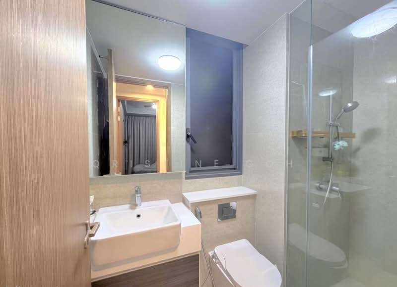 Parc Botannia, 12 Fernvale Street, 3 Bedrooms, 969 sqft, Condominium For Sale, by Qristine Goh, 500117256 - Bathroom - PropertyGuru.com.sg