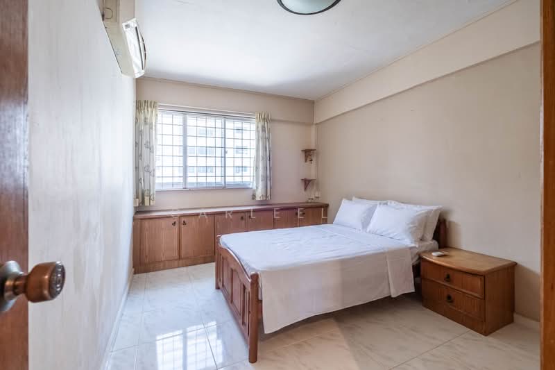 411 Hougang Avenue 10, 411 Hougang Avenue 10, 3 Bedrooms, 979 sqft, HDB Flat For Sale, by Carleel ., 500117281 - Bedroom - PropertyGuru.com.sg