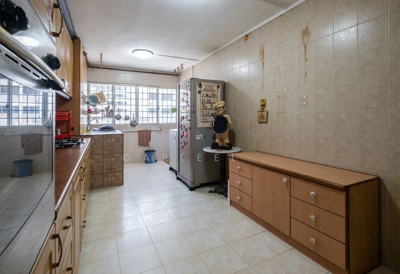 411 Hougang Avenue 10, 411 Hougang Avenue 10, 3 Bedrooms, 979 sqft, HDB Flat For Sale, by Carleel ., 500117281 - Kitchen - PropertyGuru.com.sg
