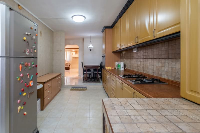411 Hougang Avenue 10, 411 Hougang Avenue 10, 3 Bedrooms, 979 sqft, HDB Flat For Sale, by Carleel ., 500117281 - Kitchen - PropertyGuru.com.sg