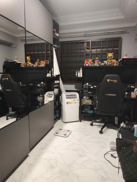 729 Tampines Street 71, 729 Tampines Street 71, 4 Bedrooms, 1,323 sqft, HDB Flat For Sale, by Jose Loh Zhenhao, 500117293 - Study - PropertyGuru.com.sg