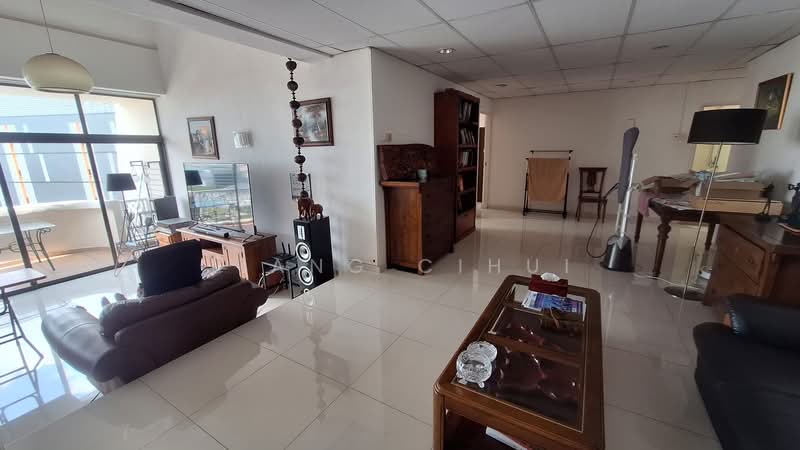 Lakepoint Condo, 2 Lakepoint Drive, 4 Bedrooms, 2,735 sqft, Condominium For Rent, by Jiang Cihui, 500117299 - Living Room - PropertyGuru.com.sg