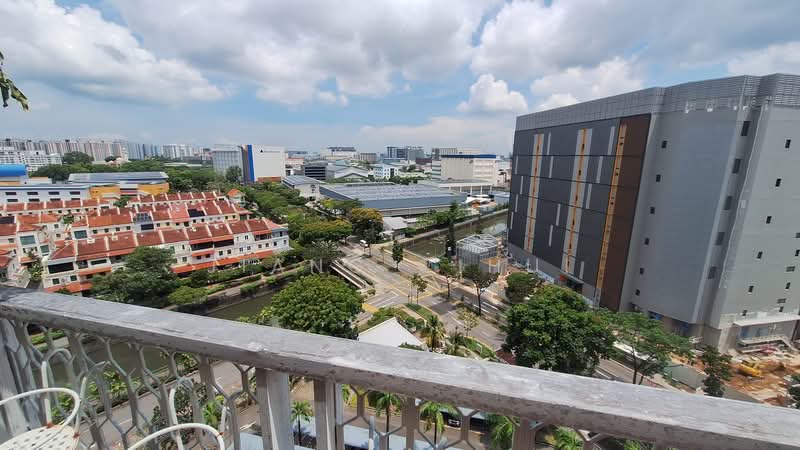 Lakepoint Condo, 2 Lakepoint Drive, 4 Bedrooms, 2,735 sqft, Condominium For Rent, by Jiang Cihui, 500117299 - PropertyGuru.com.sg