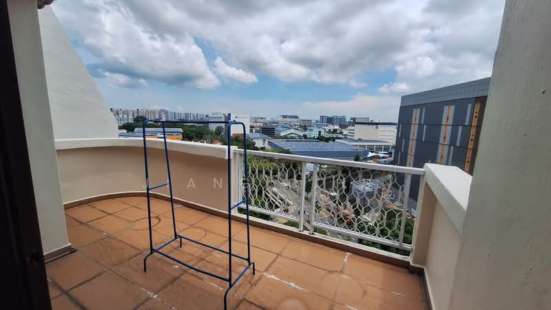 Lakepoint Condo, 2 Lakepoint Drive, 4 Bedrooms, 2,735 sqft, Condominium For Rent, by Jiang Cihui, 500117299 - PropertyGuru.com.sg