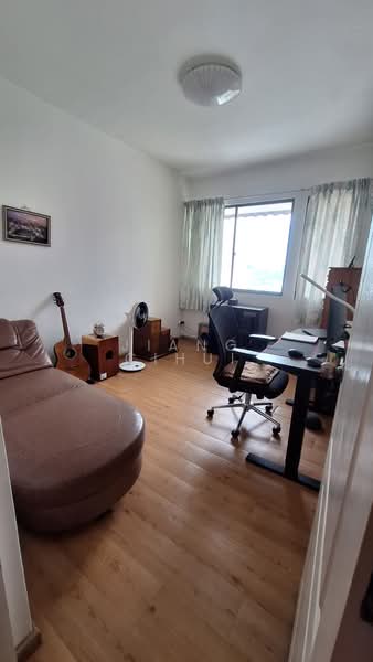 Lakepoint Condo, 2 Lakepoint Drive, 4 Bedrooms, 2,735 sqft, Condominium For Rent, by Jiang Cihui, 500117299 - PropertyGuru.com.sg