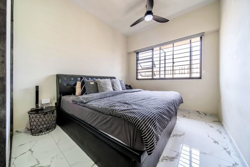 467B Bukit Batok West Avenue 9, 467B Bukit Batok West Avenue 9, 3 Bedrooms, 1,001 sqft, HDB Flat For Sale, by Sharon Fu 傅丽华, 500117307 - Bedroom - PropertyGuru.com.sg