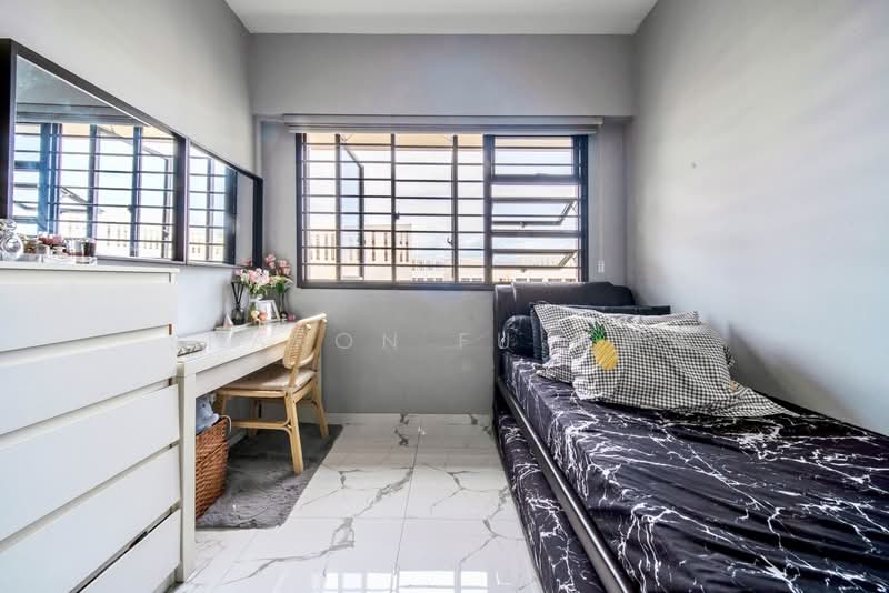 467B Bukit Batok West Avenue 9, 467B Bukit Batok West Avenue 9, 3 Bedrooms, 1,001 sqft, HDB Flat For Sale, by Sharon Fu 傅丽华, 500117307 - Bedroom - PropertyGuru.com.sg