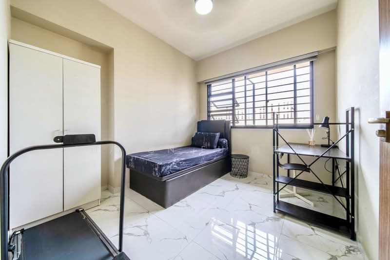 467B Bukit Batok West Avenue 9, 467B Bukit Batok West Avenue 9, 3 Bedrooms, 1,001 sqft, HDB Flat For Sale, by Sharon Fu 傅丽华, 500117307 - Bedroom - PropertyGuru.com.sg