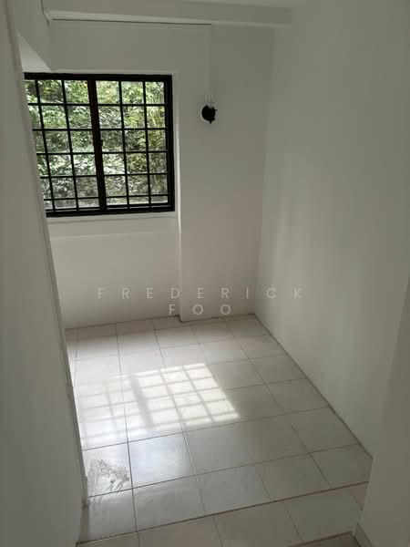 231 Bukit Batok East Avenue 5, 231 Bukit Batok East Avenue 5, 3 Bedrooms, 1,065 sqft, HDB Flat For Sale, by Frederick Foo, 500117313 - Recess Area - PropertyGuru.com.sg