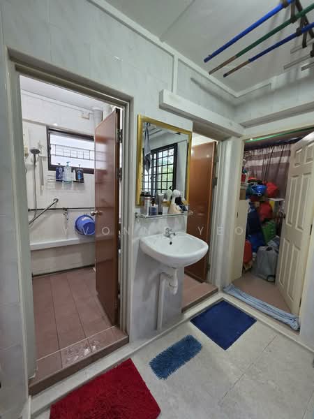 97 Whampoa Drive, 97 Whampoa Drive, 2 Bedrooms, 710 sqft, HDB Flat For Sale, by YvoNne Yeo, 500117322 - Bathroom - PropertyGuru.com.sg