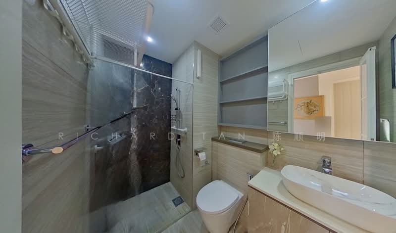Sky Green, 568 Macpherson Green, 2 Bedrooms, 753 sqft, Condominium For Sale, by Richard Tan 陈顺明, 500117324 - Bathroom - PropertyGuru.com.sg