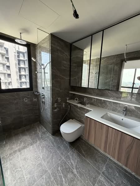 Lentor Modern, 5 Lentor Central, 3 Bedrooms, 969 sqft, Condominium For Sale, by Christopher Lee BH, 500117331 - Bathroom - PropertyGuru.com.sg