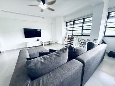 For Sale - 347 Tampines Street 33