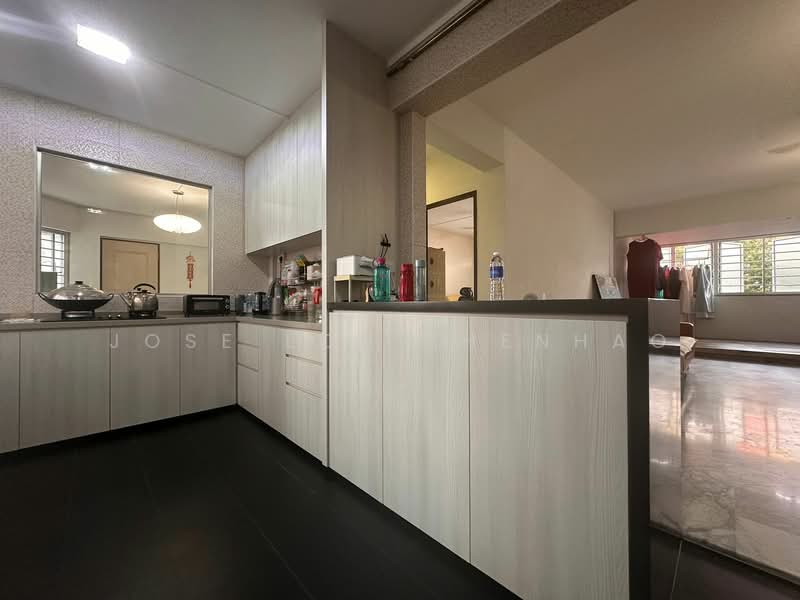 124 Geylang East Avenue 1, 124 Geylang East Avenue 1, 3 Bedrooms, 1,420 sqft, HDB Flat For Sale, by Jose Loh Zhenhao, 500117363 - Kitchen - PropertyGuru.com.sg