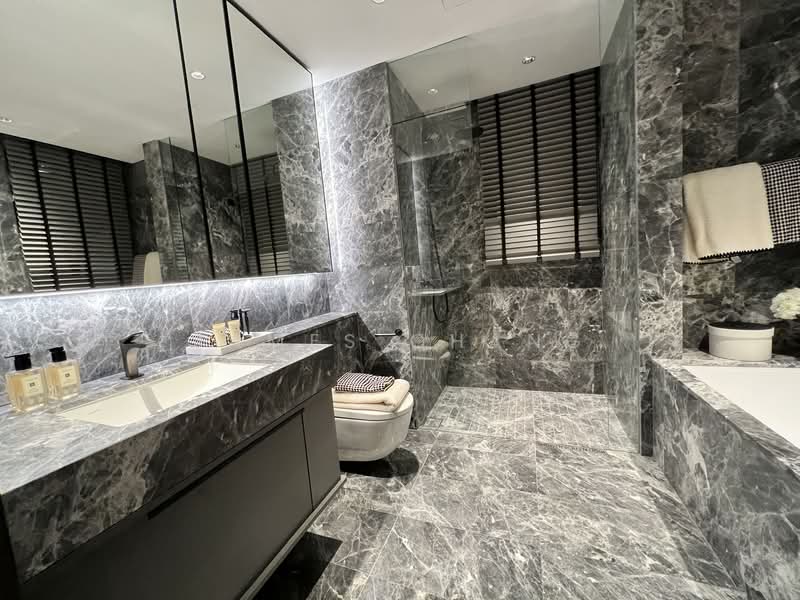 MEYER BLUE, 83 Meyer Road, 4 Bedrooms, 1,733 sqft, Condominium For Sale, by James Chang, 500117366 - Bathroom - PropertyGuru.com.sg