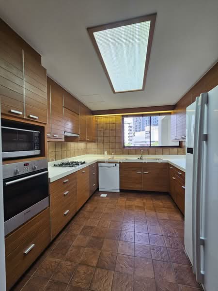 The Claymore, 25 Claymore Road, 3 Bedrooms, 2,680 sqft, Condominium For Sale, by Doreen Ng, 500117374 - Kitchen - PropertyGuru.com.sg