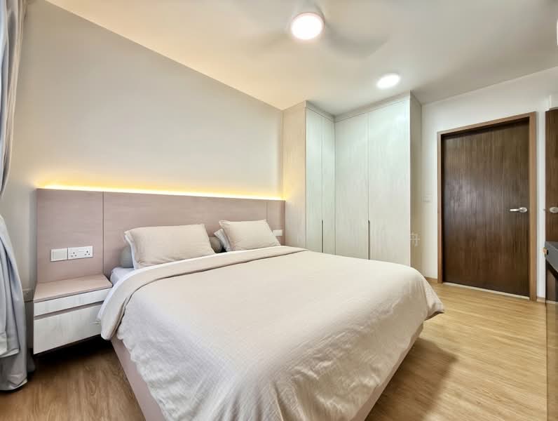 153B Bedok South Road, 153B Bedok South Road, 3 Bedrooms, 1,001 sqft, HDB Flat For Sale, by Vern Tan 陈玟舟, 500117380 - Master Bedroom - PropertyGuru.com.sg