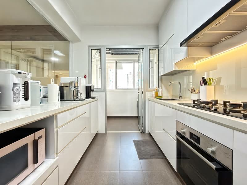 153B Bedok South Road, 153B Bedok South Road, 3 Bedrooms, 1,001 sqft, HDB Flat For Sale, by Vern Tan 陈玟舟, 500117380 - Kitchen - PropertyGuru.com.sg