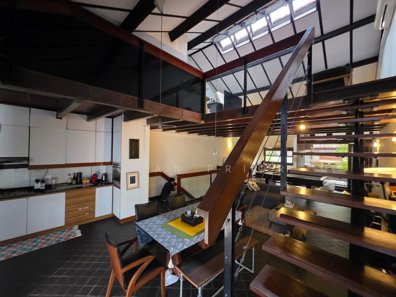 Ideal Home Office Emerald Hill, Emerald Hill Road, 2 Bedrooms, 2,150 sqft, Conservation House For Rent, by Susan Prior, 500117381 - Kitchen - PropertyGuru.com.sg