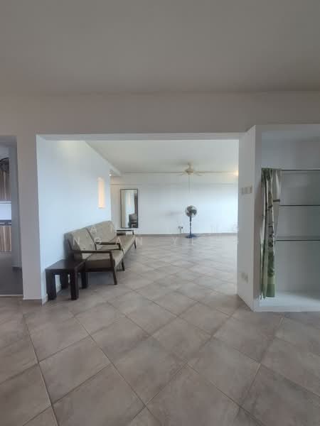 170 Bukit Batok West Avenue 8, 170 Bukit Batok West Avenue 8, 3 Bedrooms, 1,496 sqft, HDB Flat For Sale, by Jane Wong Ngan Yeng, 500117388 - Living Room - PropertyGuru.com.sg