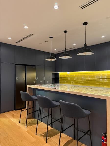 Suntec City Tower, 6 Temasek Boulevard, 3,961 sqft, Office For Rent, by KAREN, 500117393 - Kitchen - CommercialGuru.com.sg