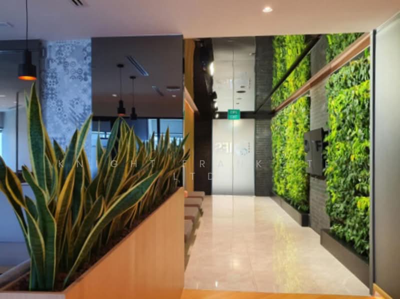 Suntec City Tower, 6 Temasek Boulevard, 3,961 sqft, Office For Rent, by KAREN, 500117393 - Entrance - CommercialGuru.com.sg