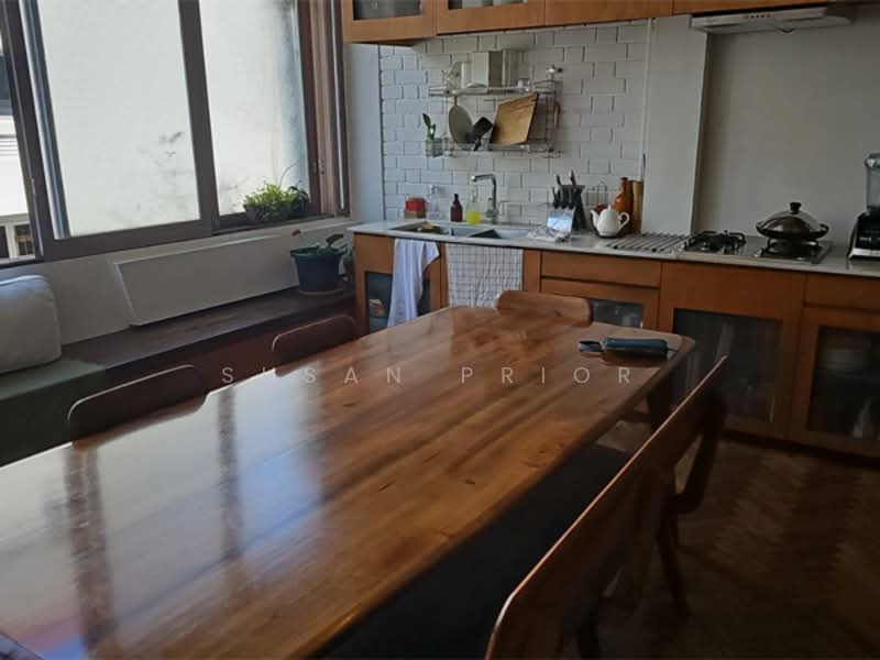 Tiong Bahru Unique Woody Interior Delight, Tiong Bahru, Yong Siak Street, 2 Bedrooms, 1,075 sqft, Conservation House For Rent, by Susan Prior, 500117397 - PropertyGuru.com.sg