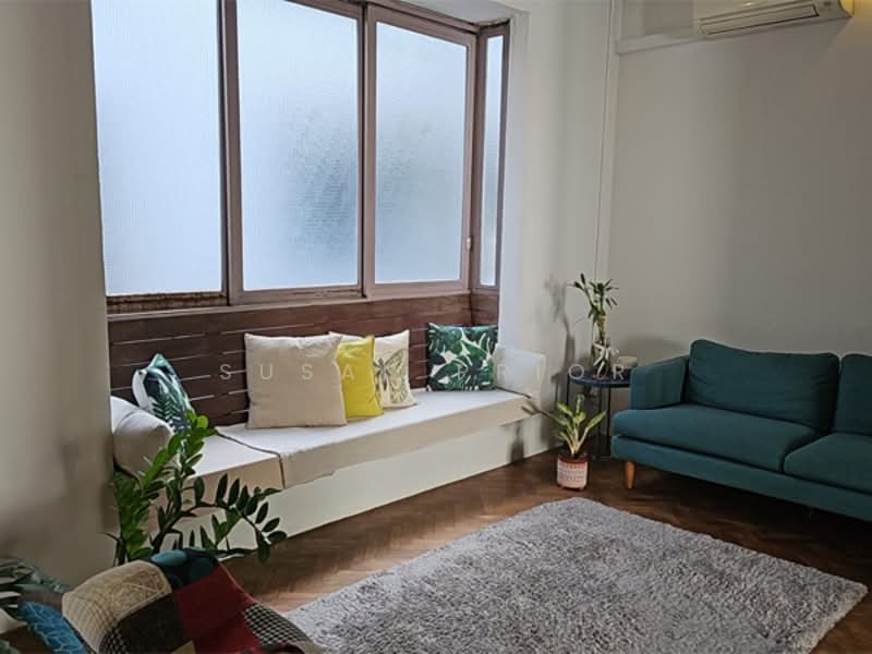 Tiong Bahru Unique Woody Interior Delight, Tiong Bahru, Yong Siak Street, 2 Bedrooms, 1,075 sqft, Conservation House For Rent, by Susan Prior, 500117397 - PropertyGuru.com.sg