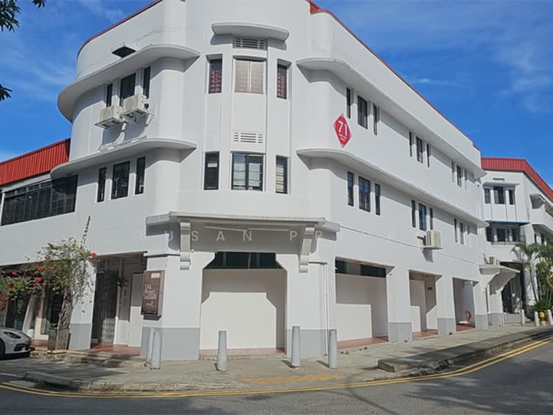 Tiong Bahru Unique Woody Interior Delight, Tiong Bahru, Yong Siak Street, 2 Bedrooms, 1,075 sqft, Conservation House For Rent, by Susan Prior, 500117397 - PropertyGuru.com.sg