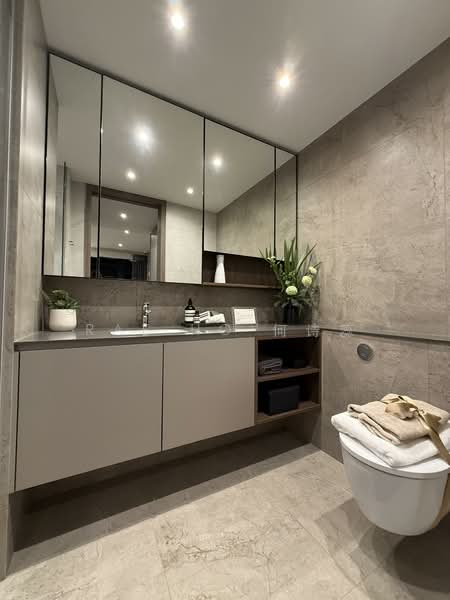 Norwood Grand, 10 Champions Way, 4 Bedrooms, 1,313 sqft, Condominium For Sale, by Rae Ho 何诗蕊, 500117402 - Bathroom - PropertyGuru.com.sg