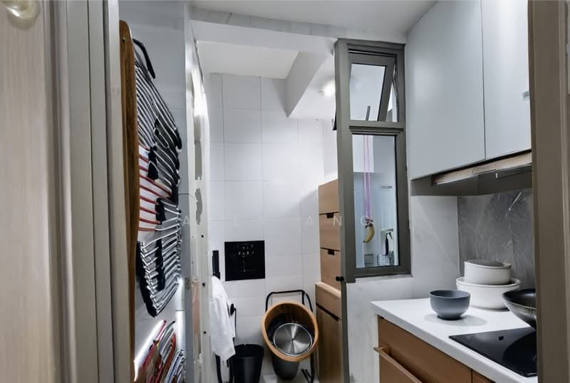 Parc Vera, Hougang Street 32, 2 Bedrooms, 786 sqft, Condominium For Sale, by Alex Ang, 500117404 - Kitchen - PropertyGuru.com.sg