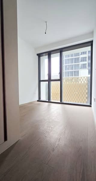 Penrose, 30 Sims Drive, 2 Bedrooms, 710 sqft, Condominium For Sale, by Alvin Tay, 500117430 - Master Bedroom  - PropertyGuru.com.sg