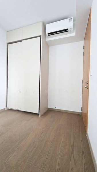 Penrose, 30 Sims Drive, 2 Bedrooms, 710 sqft, Condominium For Sale, by Alvin Tay, 500117430 - Common Bedroom - PropertyGuru.com.sg