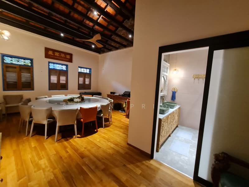 Orchard Stunning Entertainment Shophouse, Hoot Kiam Road, River Valley Road, 3 Bedrooms, 3,100 sqft, Conservation House For Sale, by Susan Prior, 500117437 - PropertyGuru.com.sg