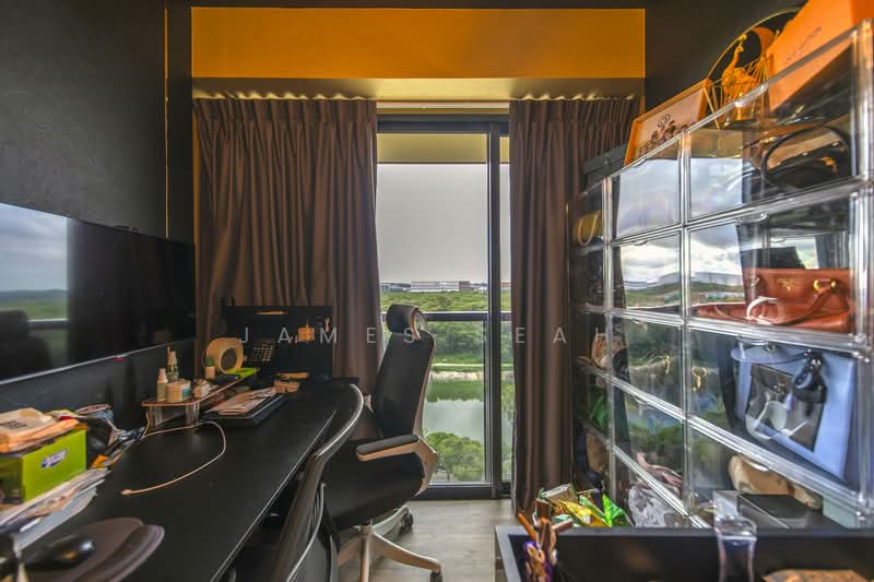 Riverfront Residences, 41 Hougang Avenue 7, 4 Bedrooms, 1,485 sqft, Condominium For Sale, by James Seah, 500117445 - Study - PropertyGuru.com.sg