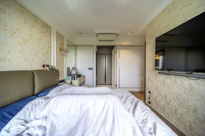 Riverfront Residences, 41 Hougang Avenue 7, 4 Bedrooms, 1,485 sqft, Condominium For Sale, by James Seah, 500117445 - Bedroom - PropertyGuru.com.sg