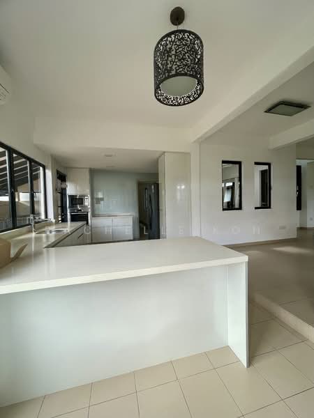 Moonbeam Charming Semi D with Pool & Garden, , 4 Bedrooms, 4,000 sqft, Semi-Detached House For Rent, by Rachelle Koh, 500117451 - Indoor Kitchen - PropertyGuru.com.sg