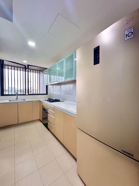 The Ambra, 97 Lor H Telok Kurau, 4 Bedrooms, 1,820 sqft, Condominium For Sale, by Terence Tee (郑志翔), 500117455 - Kitchen - PropertyGuru.com.sg