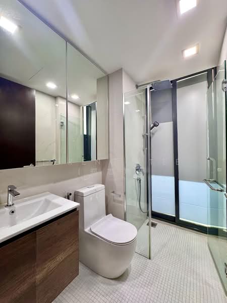The Ambra, 97 Lor H Telok Kurau, 4 Bedrooms, 1,820 sqft, Condominium For Sale, by Terence Tee (郑志翔), 500117455 - Master Bathroom - PropertyGuru.com.sg